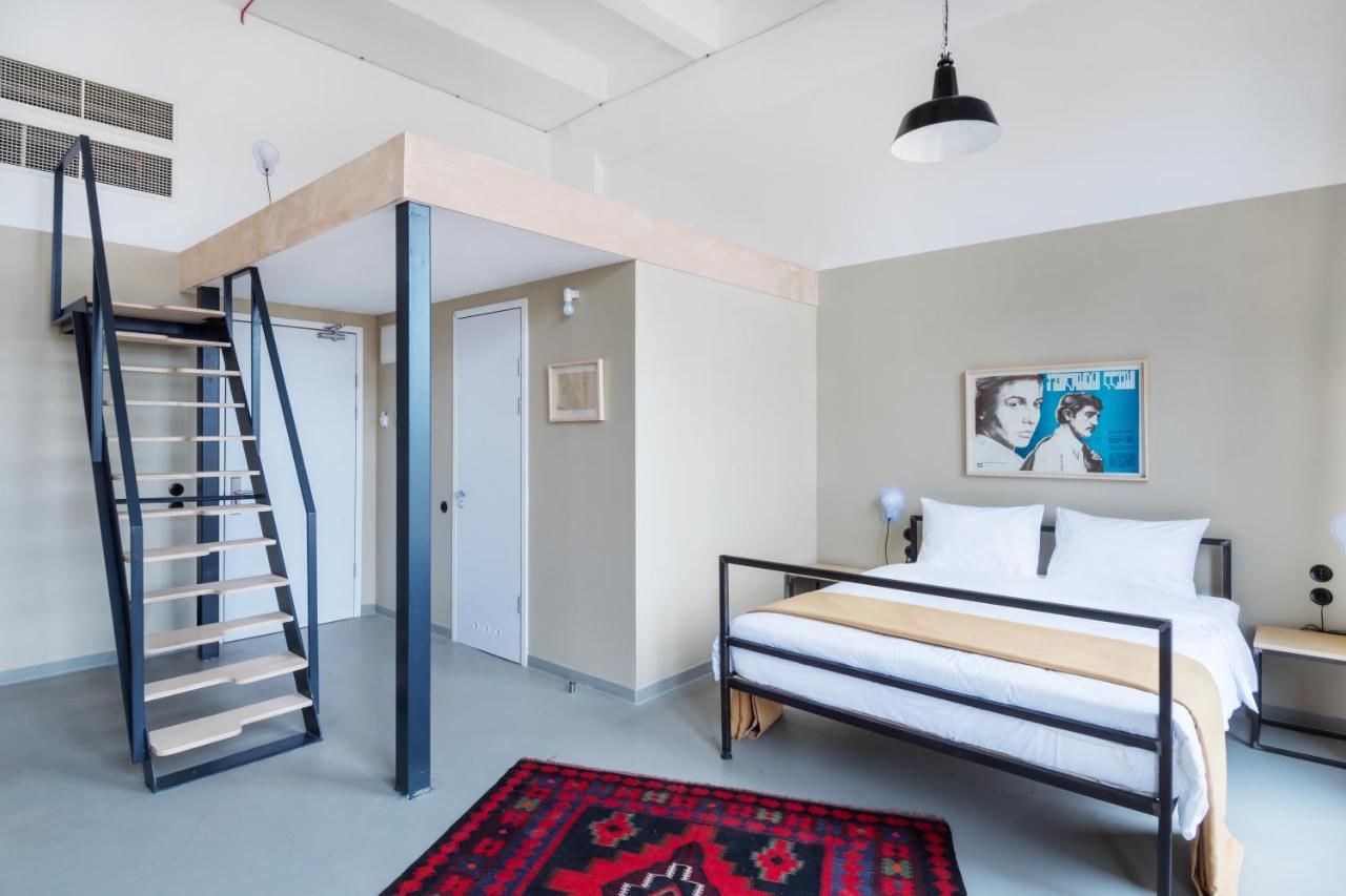 Отель Fabrika Hostel & Suites Тбилиси