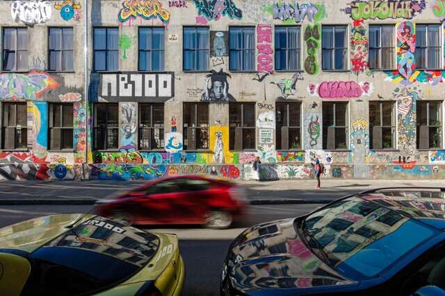Отель Fabrika Hostel & Suites Тбилиси-3