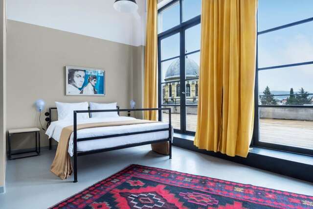 Отель Fabrika Hostel & Suites Тбилиси-7